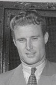 Lester Stoefen